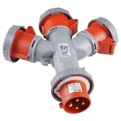 Adaptador 3 salidas con entrada clavija 3P+N+T 16A 415V IP67 - 2