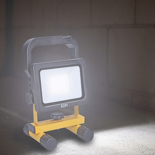 Foco LED Recargable EDM 20W 2000Lm 2x2000mAh Luz Fría