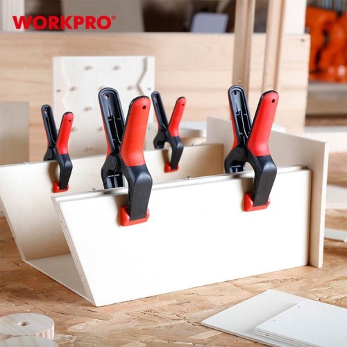 Pinza de Resorte Workpro de 50mm 21018 Nylon