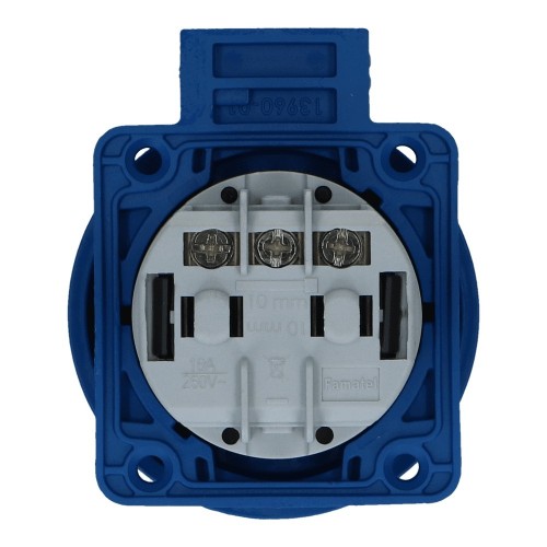 Base enchufe de empotrar 2P+TTL 16A 250V IP67 Famatel 13960