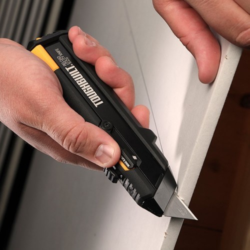 Cúter Recargable Con 10 Hojas Multipropósito Mango Ergonómico Toughbuilt