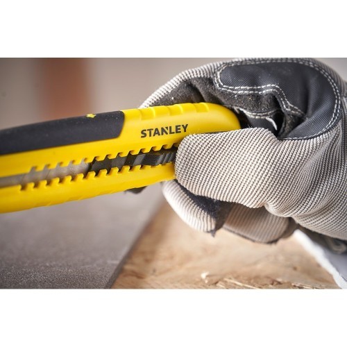 Cúter Bi-Material Segmentación Lateral 18mm Stanley