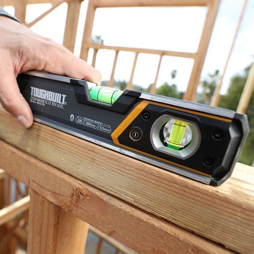 Nivel Magnético Tubular LED 23cm Neodimio Con Pilas AAA TOUGHBUILT